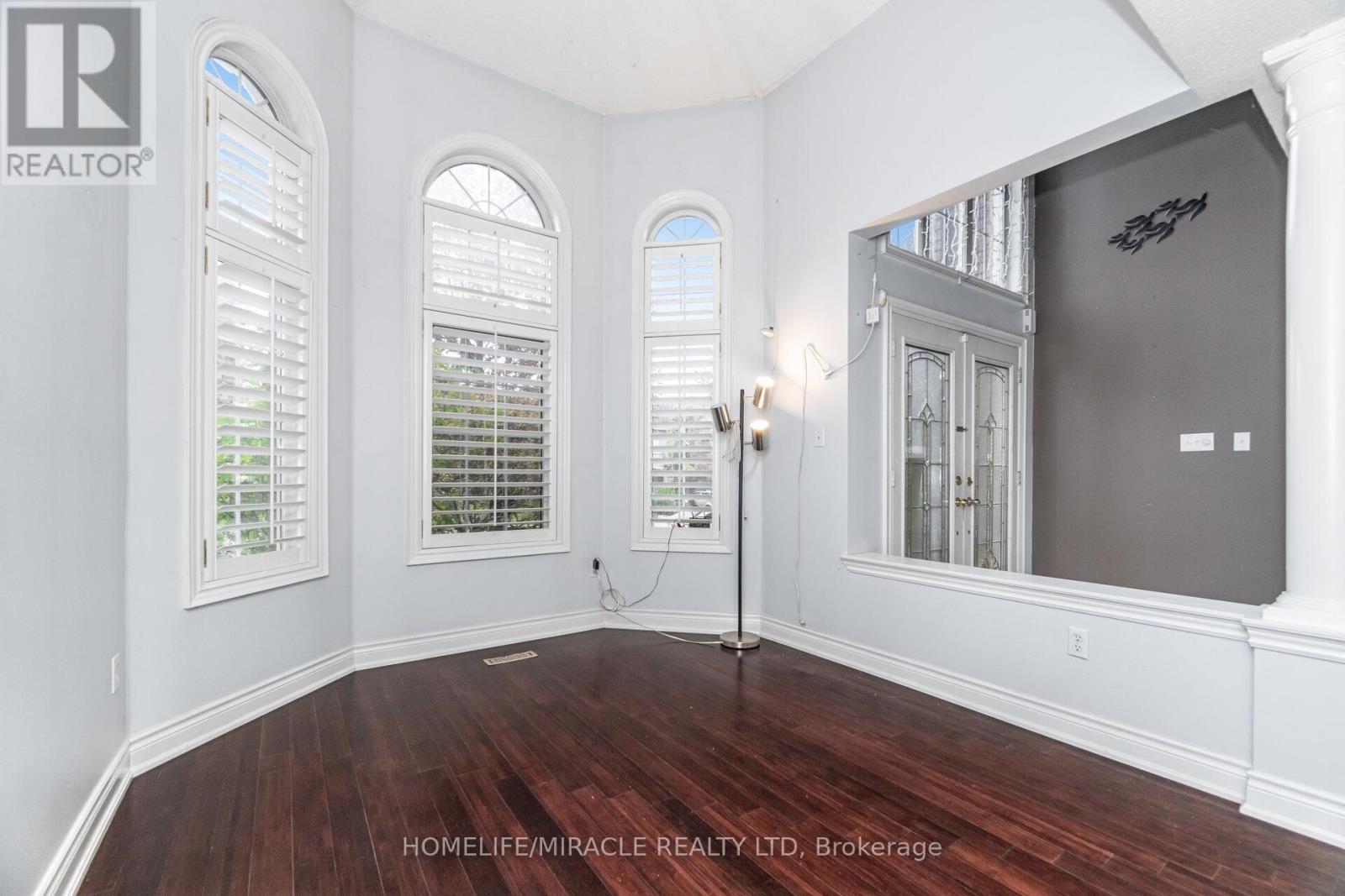 62 Queen Mary Drive, Brampton, Ontario  L7A 2K3 - Photo 14 - W12500396