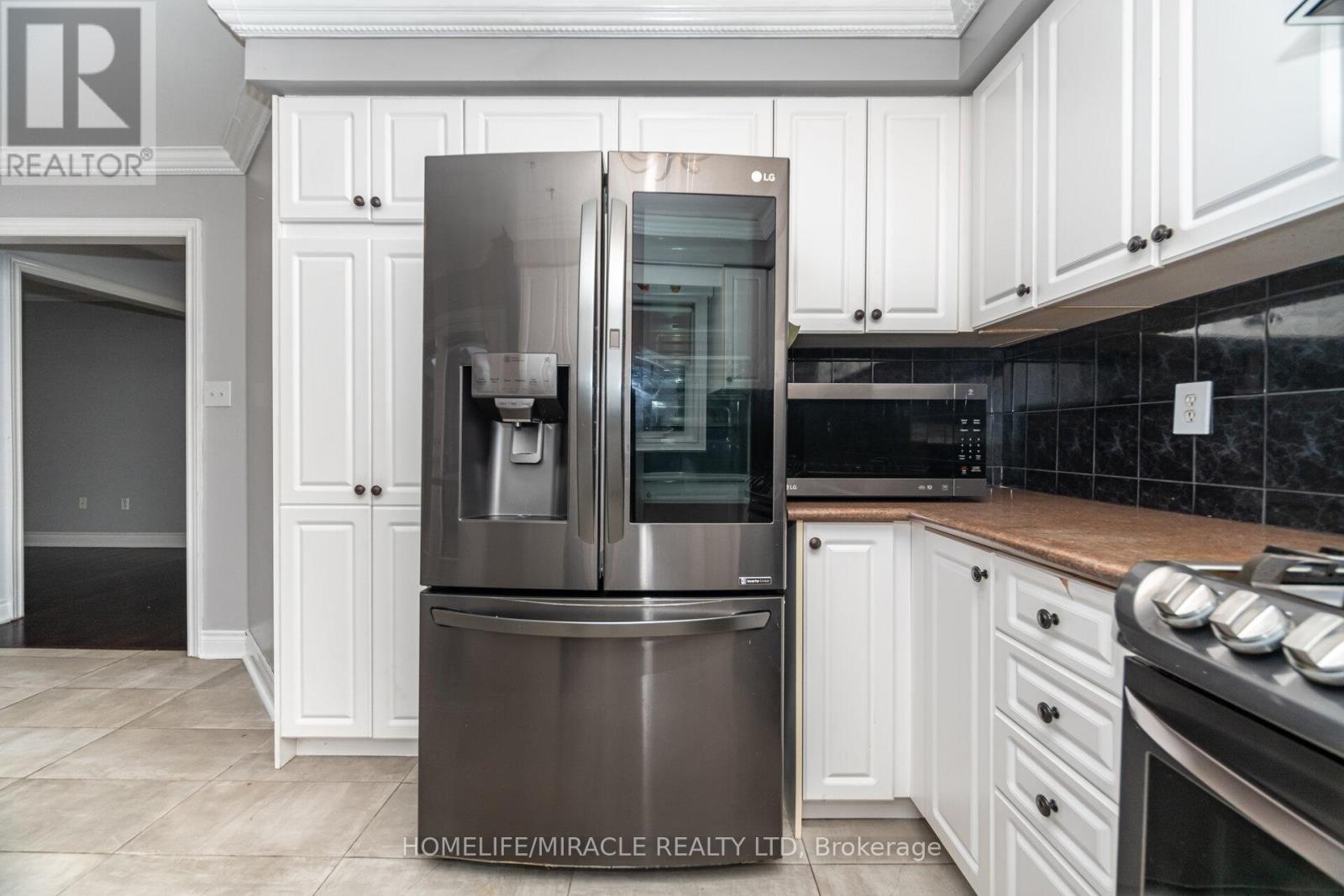 62 Queen Mary Drive, Brampton, Ontario  L7A 2K3 - Photo 24 - W12500396