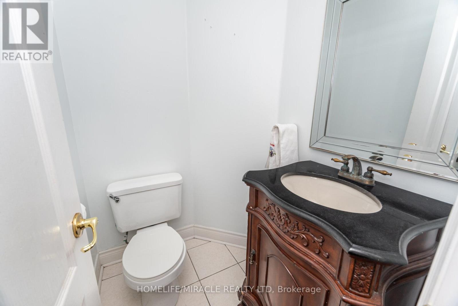 62 Queen Mary Drive, Brampton, Ontario  L7A 2K3 - Photo 25 - W12500396