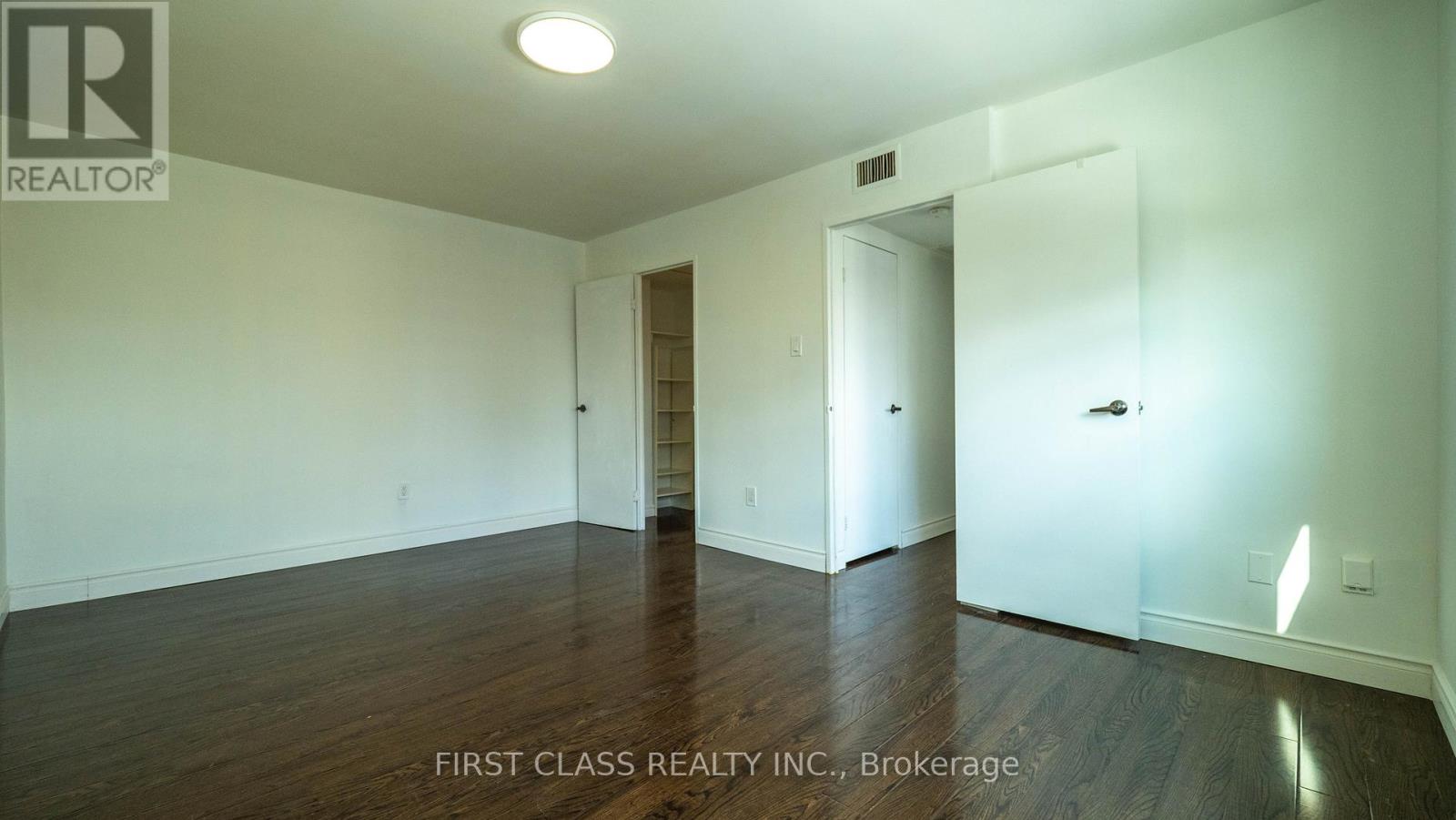 602 - 2323 Confederation Parkway, Mississauga, Ontario  L5B 1R6 - Photo 23 - W12500368