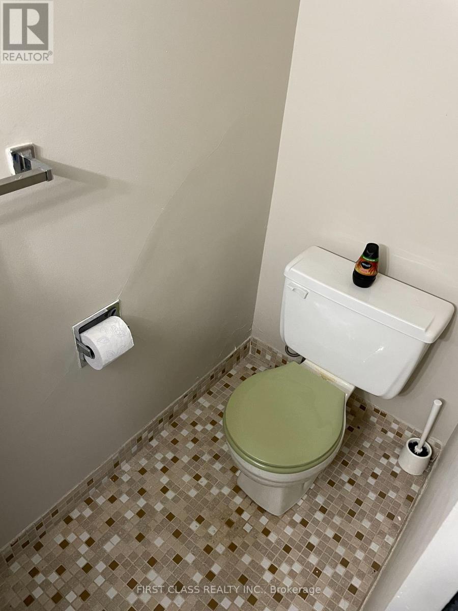 602 - 2323 Confederation Parkway, Mississauga, Ontario  L5B 1R6 - Photo 25 - W12500368