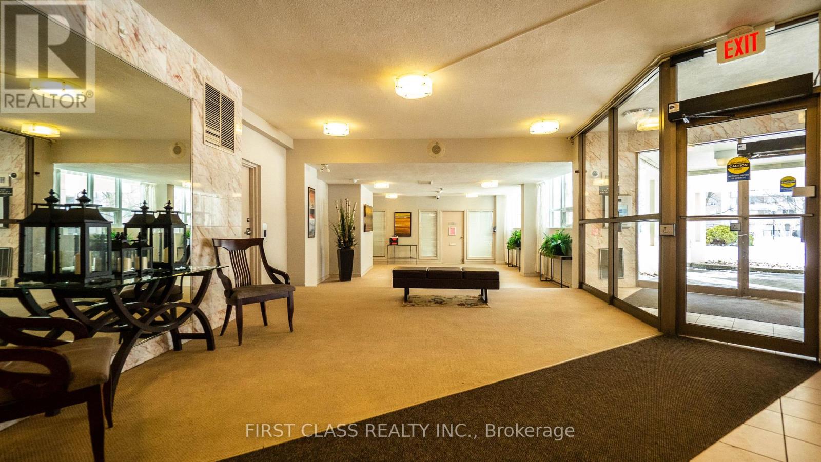 602 - 2323 Confederation Parkway, Mississauga, Ontario  L5B 1R6 - Photo 3 - W12500368