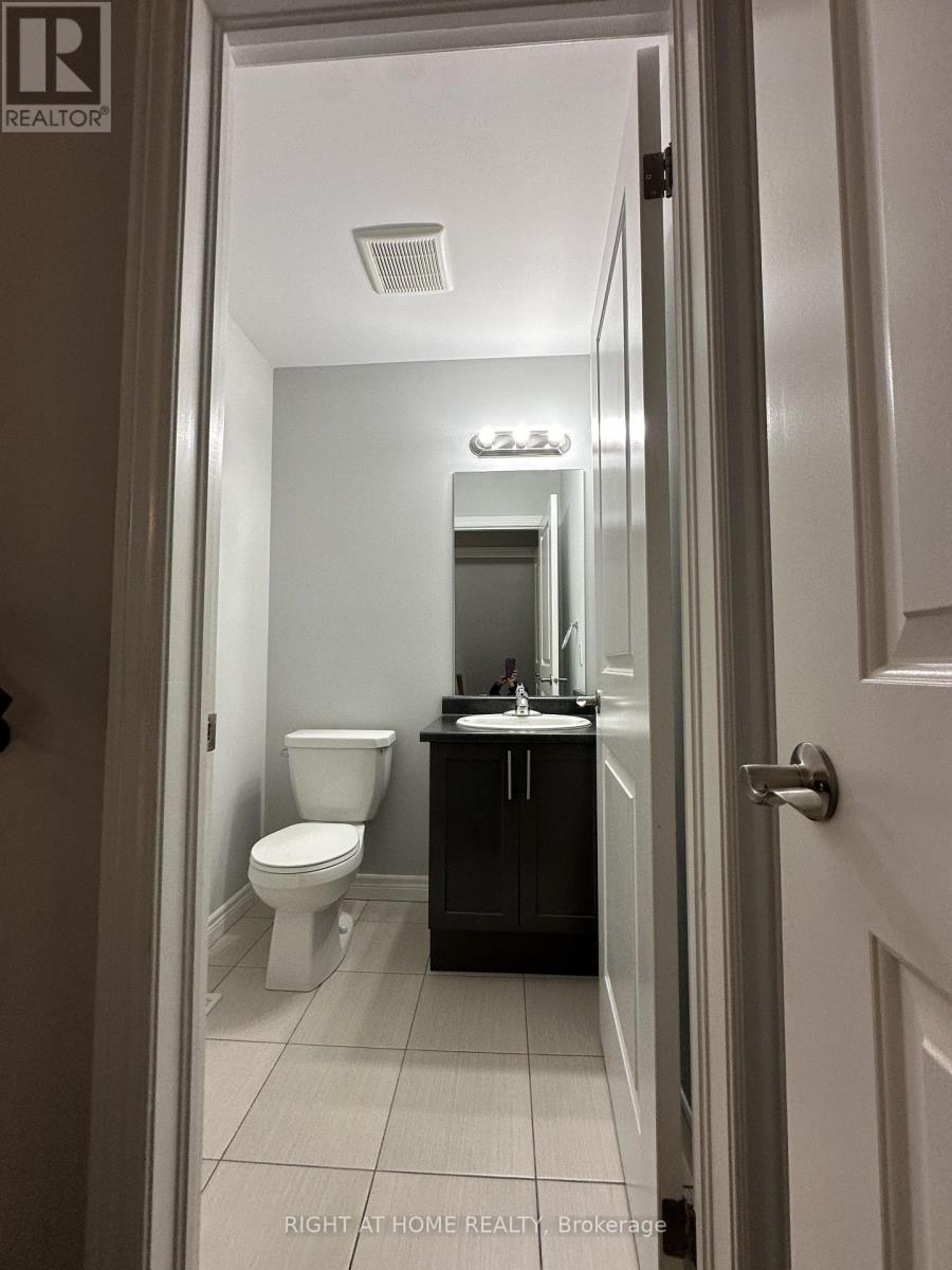 194 Dalgleish Trail, Hamilton, Ontario  L0R 1P0 - Photo 7 - X12500364