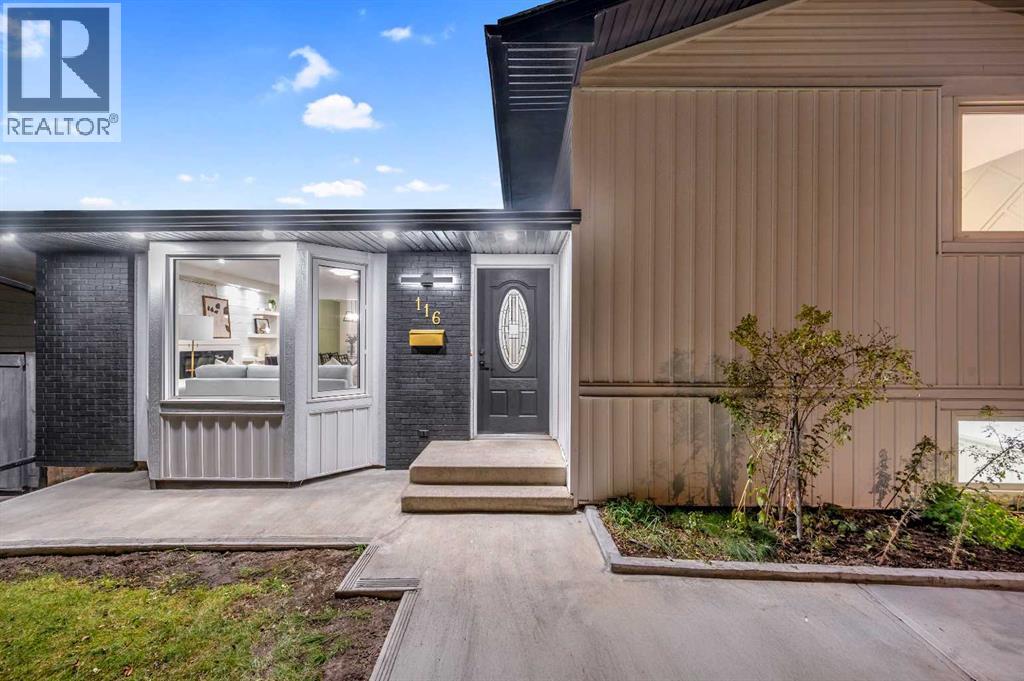 116 Queen Anne Road Se, Calgary, Alberta  T2J 4S5 - Photo 2 - A2266772