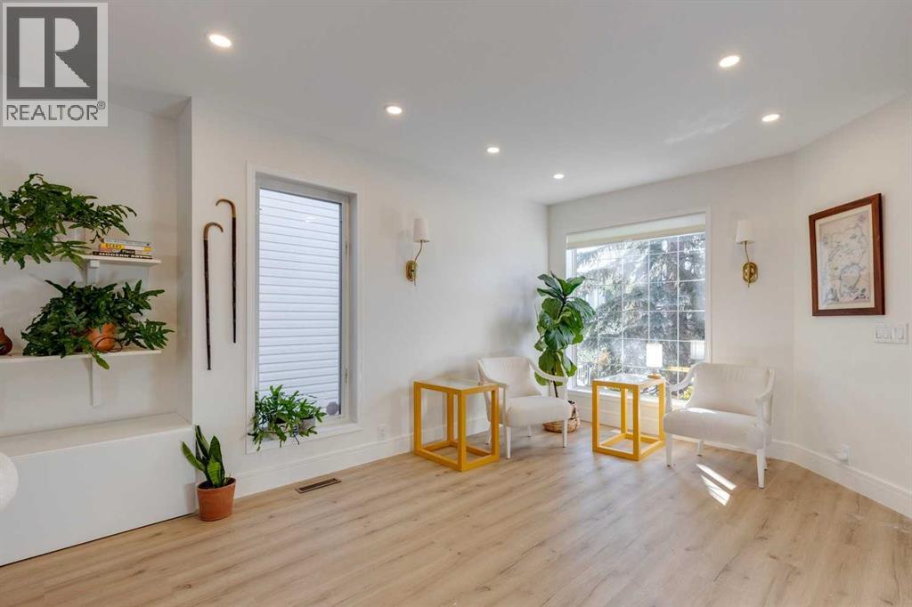 254 Scenic View Close Nw, Calgary, Alberta  T3L 1Y5 - Photo 8 - A2264431