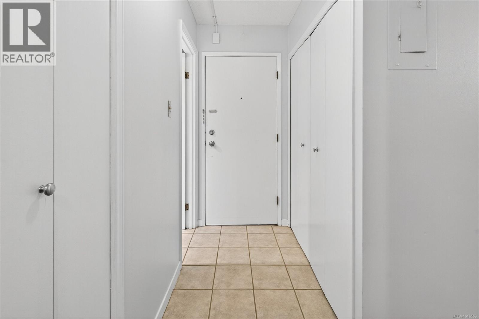 201 1188 Yates St, Victoria, British Columbia  V8V 3M8 - Photo 30 - 1018509