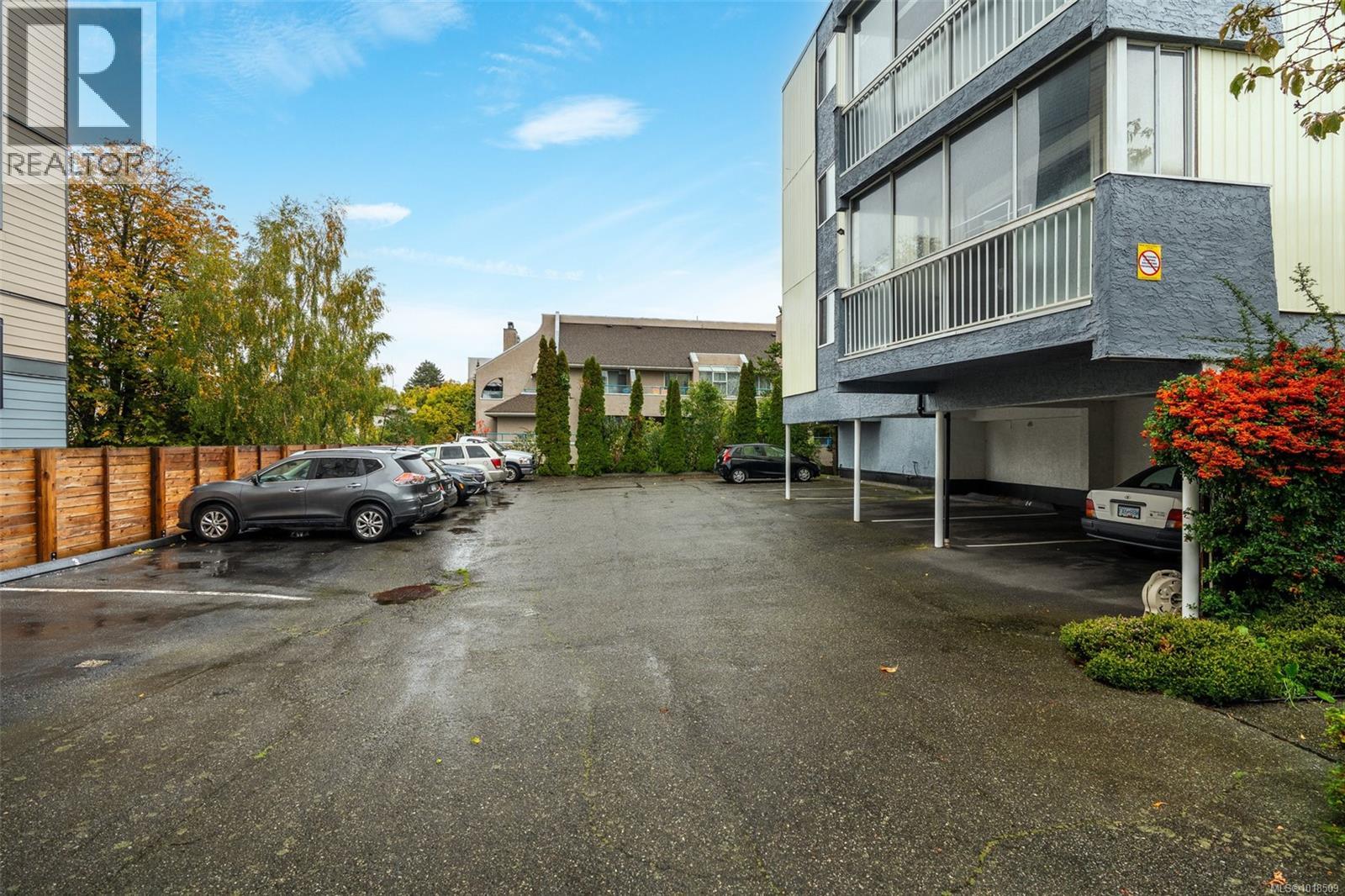 201 1188 Yates St, Victoria, British Columbia  V8V 3M8 - Photo 39 - 1018509