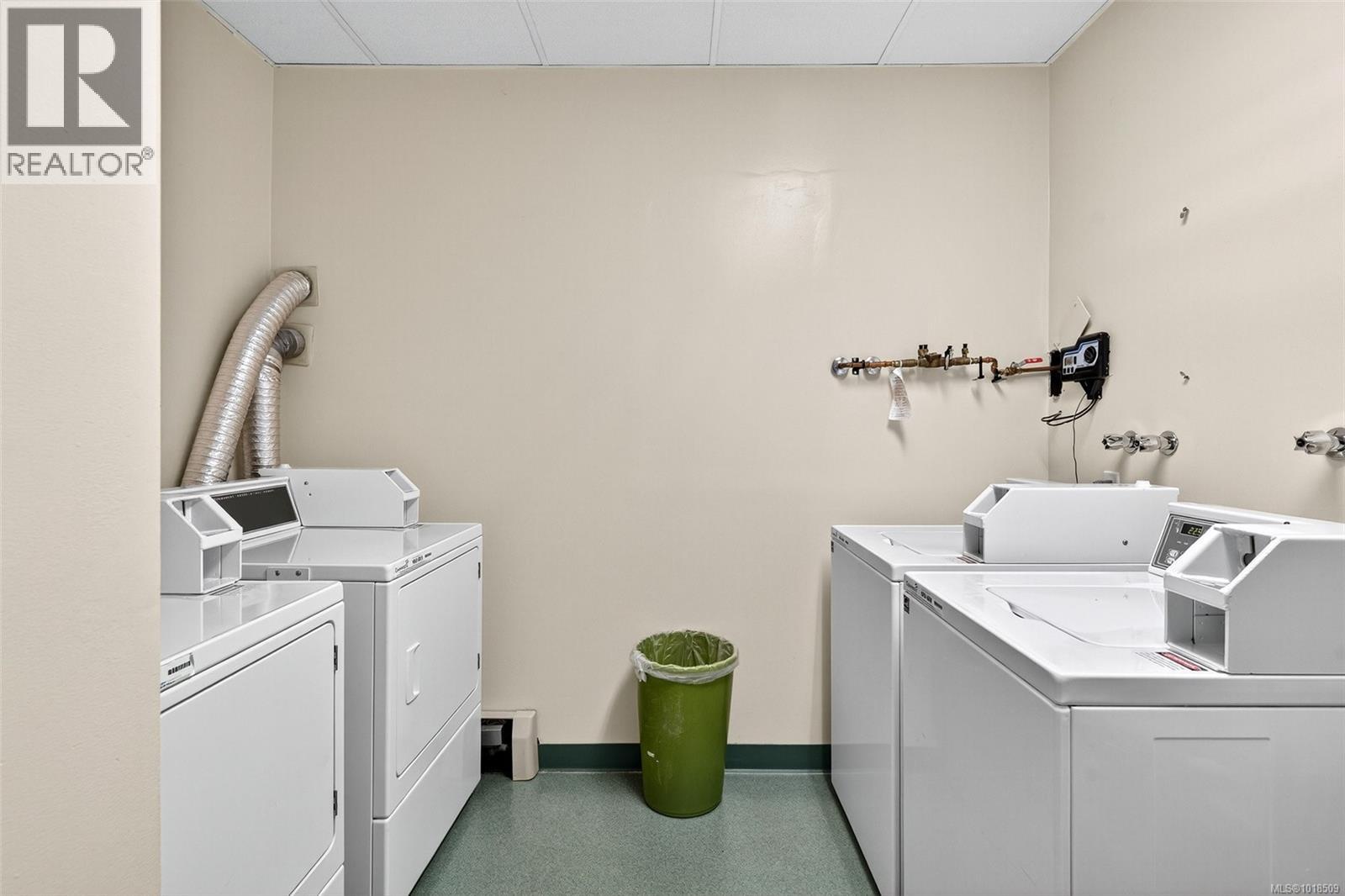 201 1188 Yates St, Victoria, British Columbia  V8V 3M8 - Photo 32 - 1018509