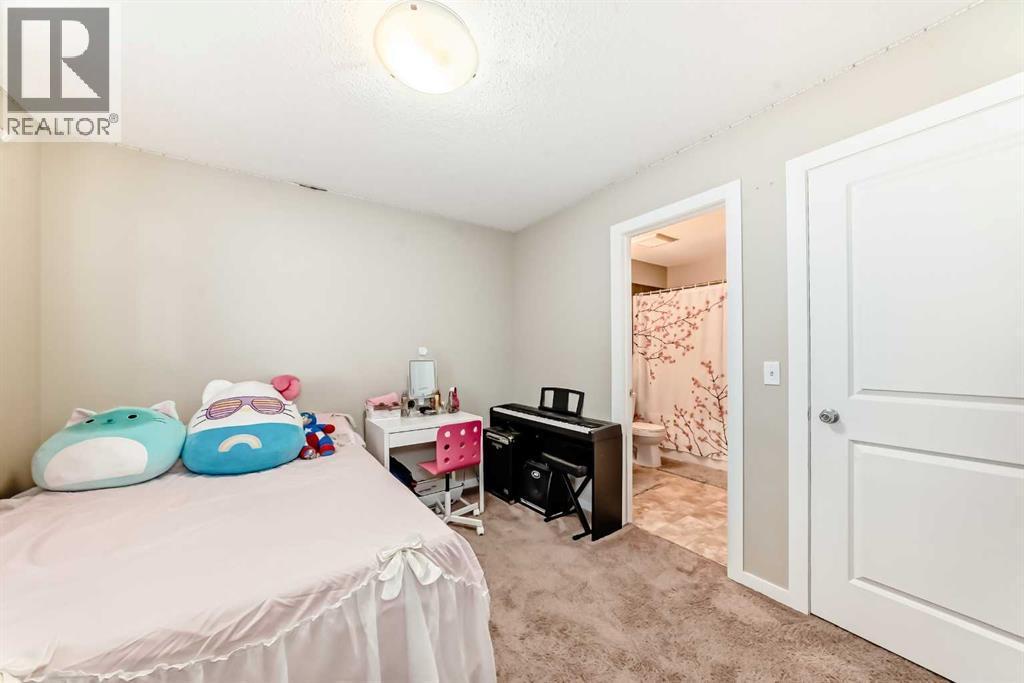 49 New Brighton Point Se, Calgary, Alberta T2Z 1B6 - Photo 22 - A2259395