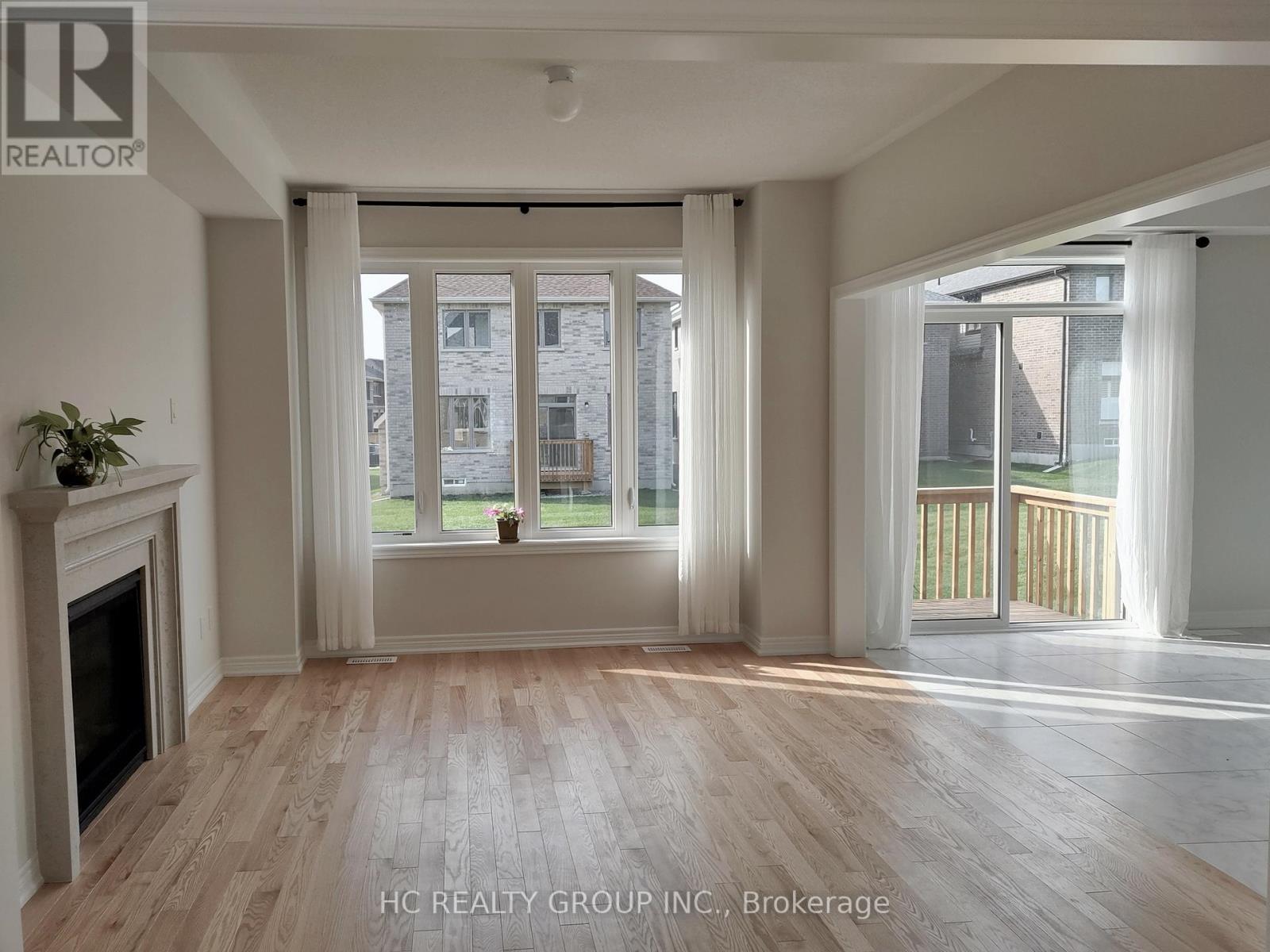 4 Sam Battaglia Crescent, Georgina, Ontario  L0E 1R0 - Photo 6 - N12500308