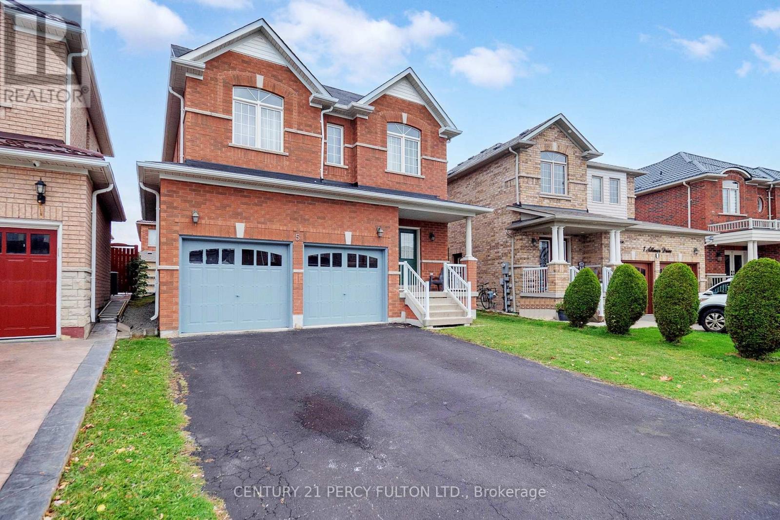 5 ATTMAR DRIVE, Brampton, Ontario