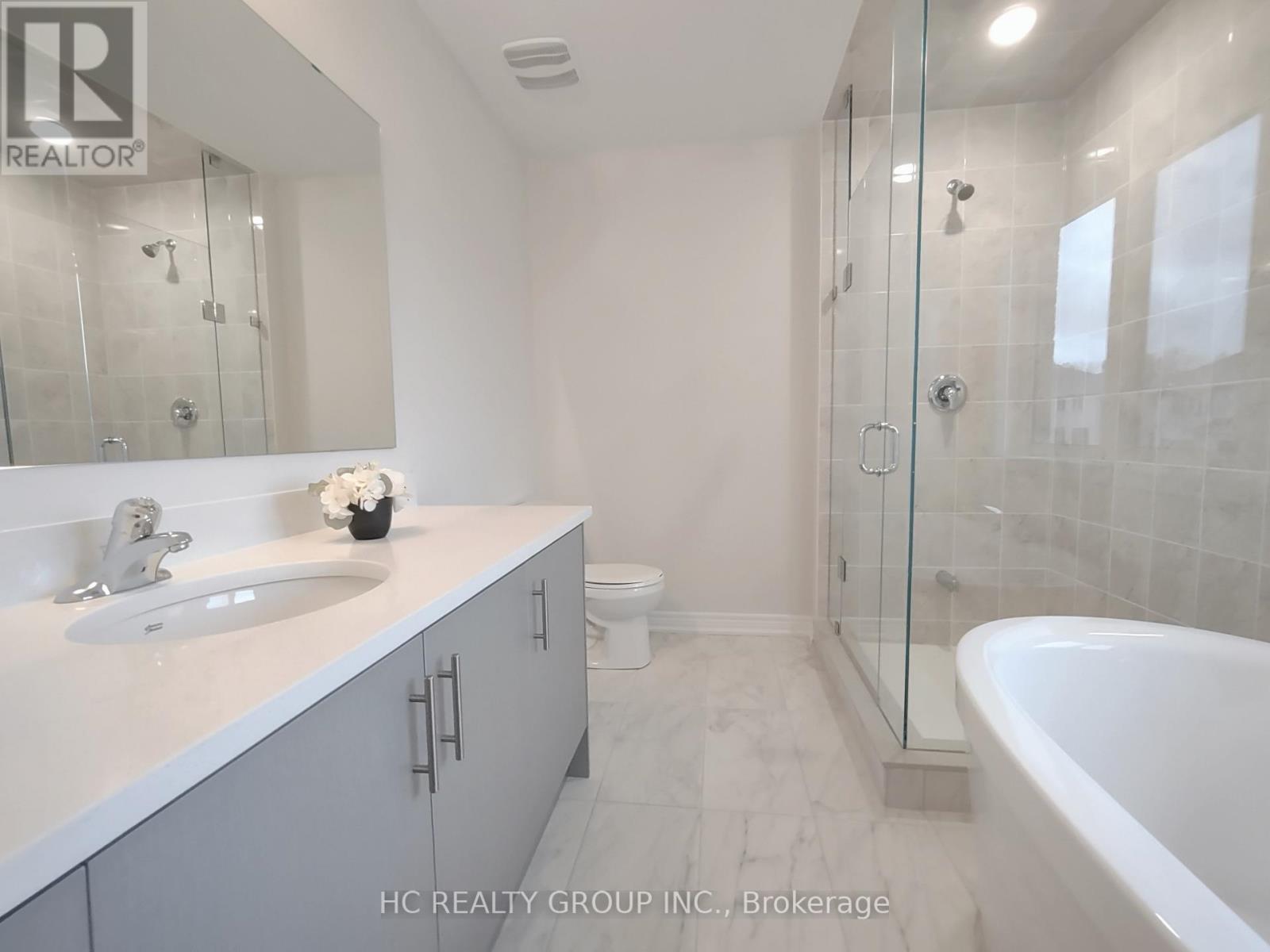 4 Sam Battaglia Crescent, Georgina, Ontario  L0E 1R0 - Photo 17 - N12500308