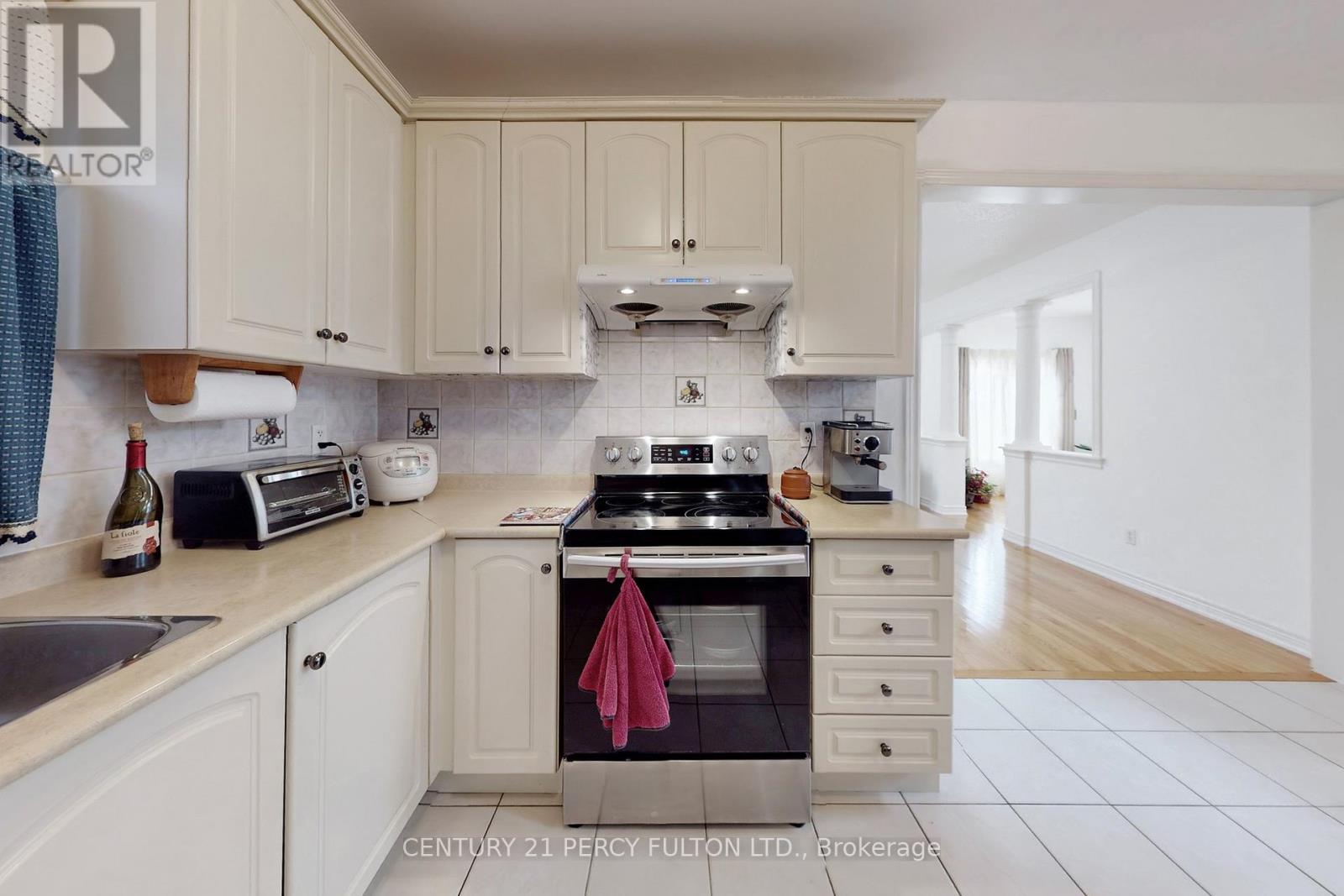 5 Attmar Drive, Brampton, Ontario  L6P 2R4 - Photo 16 - W12498544