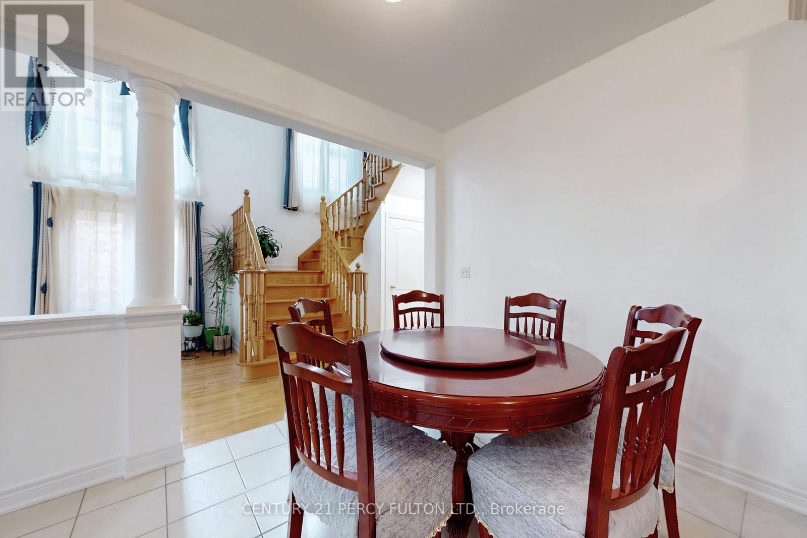 5 Attmar Drive, Brampton, Ontario  L6P 2R4 - Photo 18 - W12498544