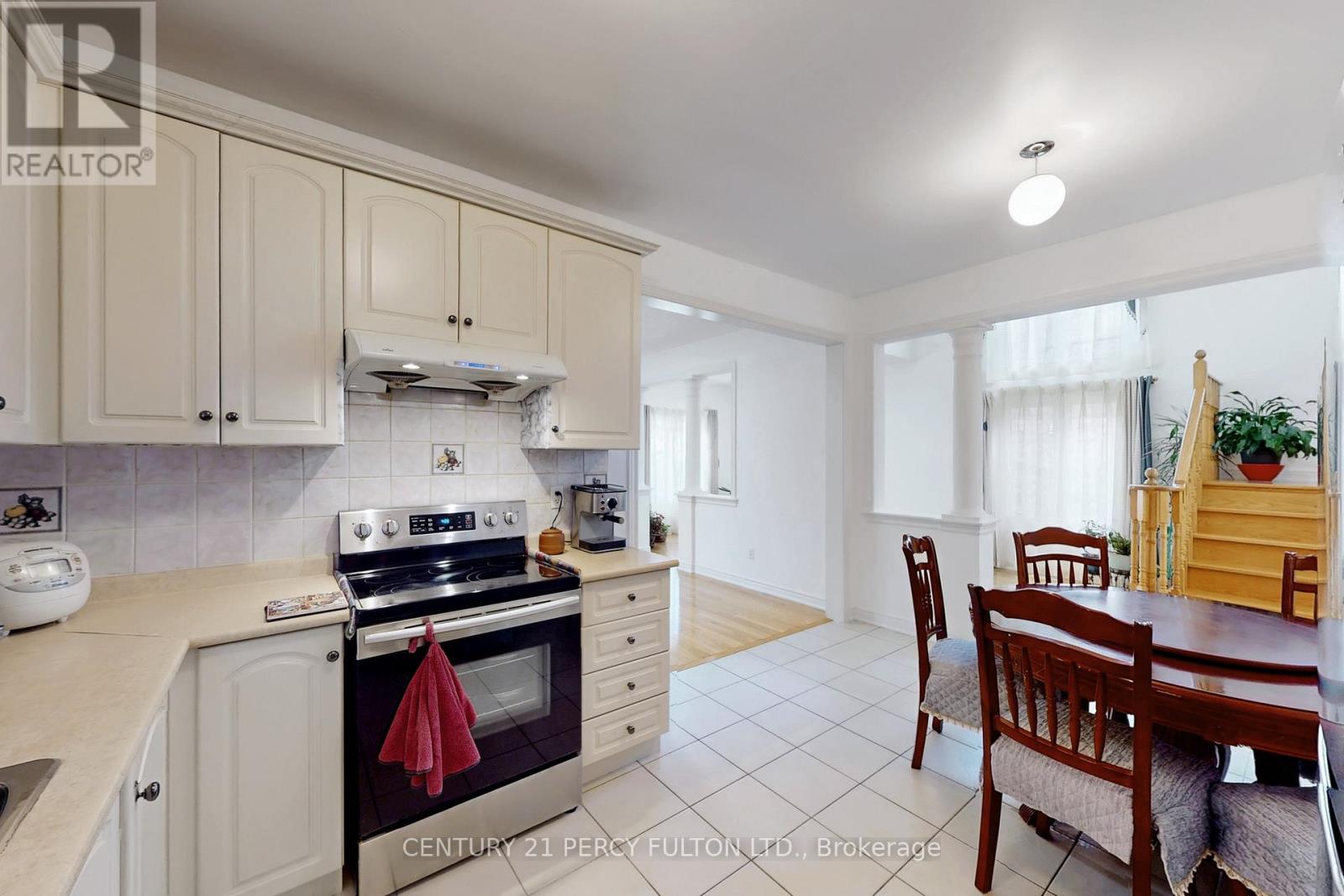 5 Attmar Drive, Brampton, Ontario  L6P 2R4 - Photo 15 - W12498544