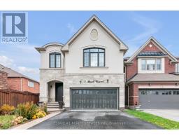 4 BASSETT CRESCENT, Brampton, Ontario