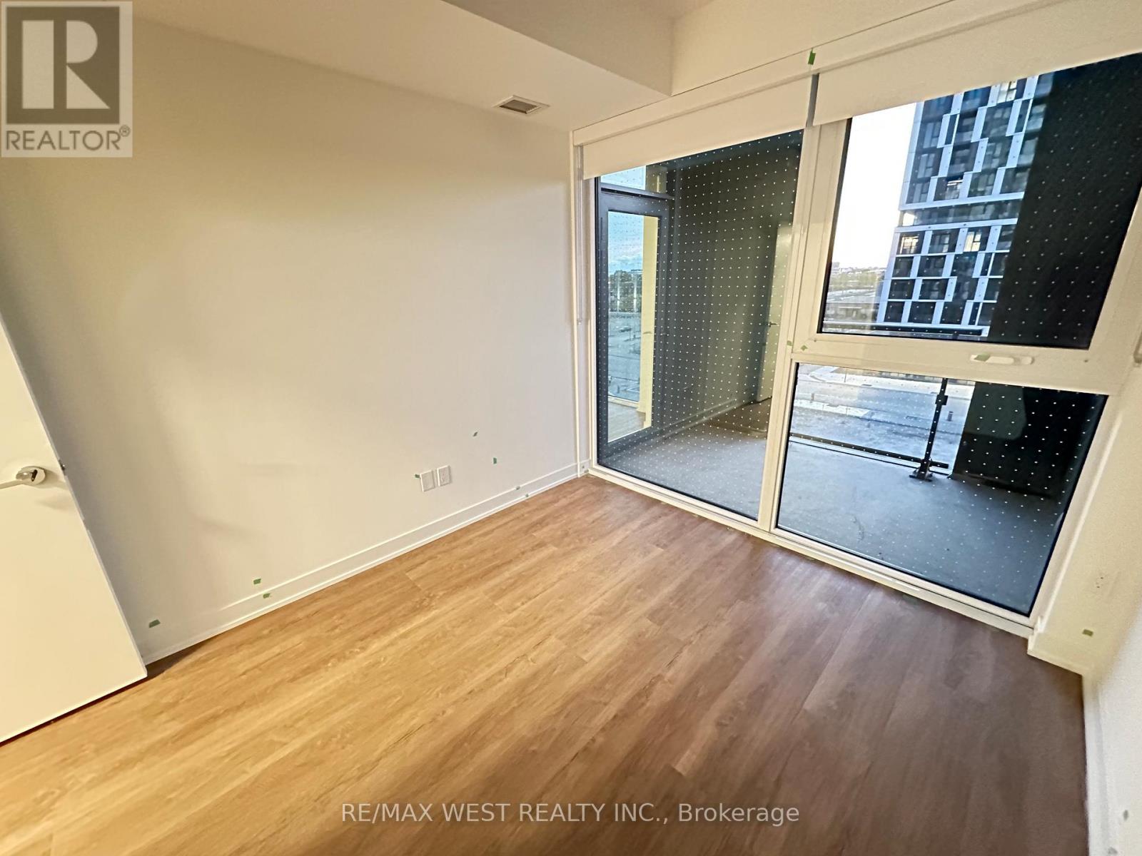 429 - 1007 The Queensway Avenue, Toronto, Ontario  M8Z 0C6 - Photo 10 - W12500378