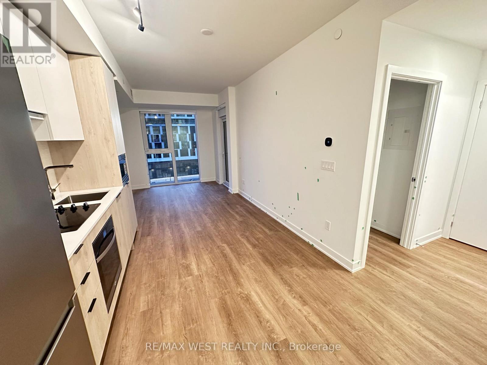 429 - 1007 THE QUEENSWAY AVENUE, Toronto, Ontario