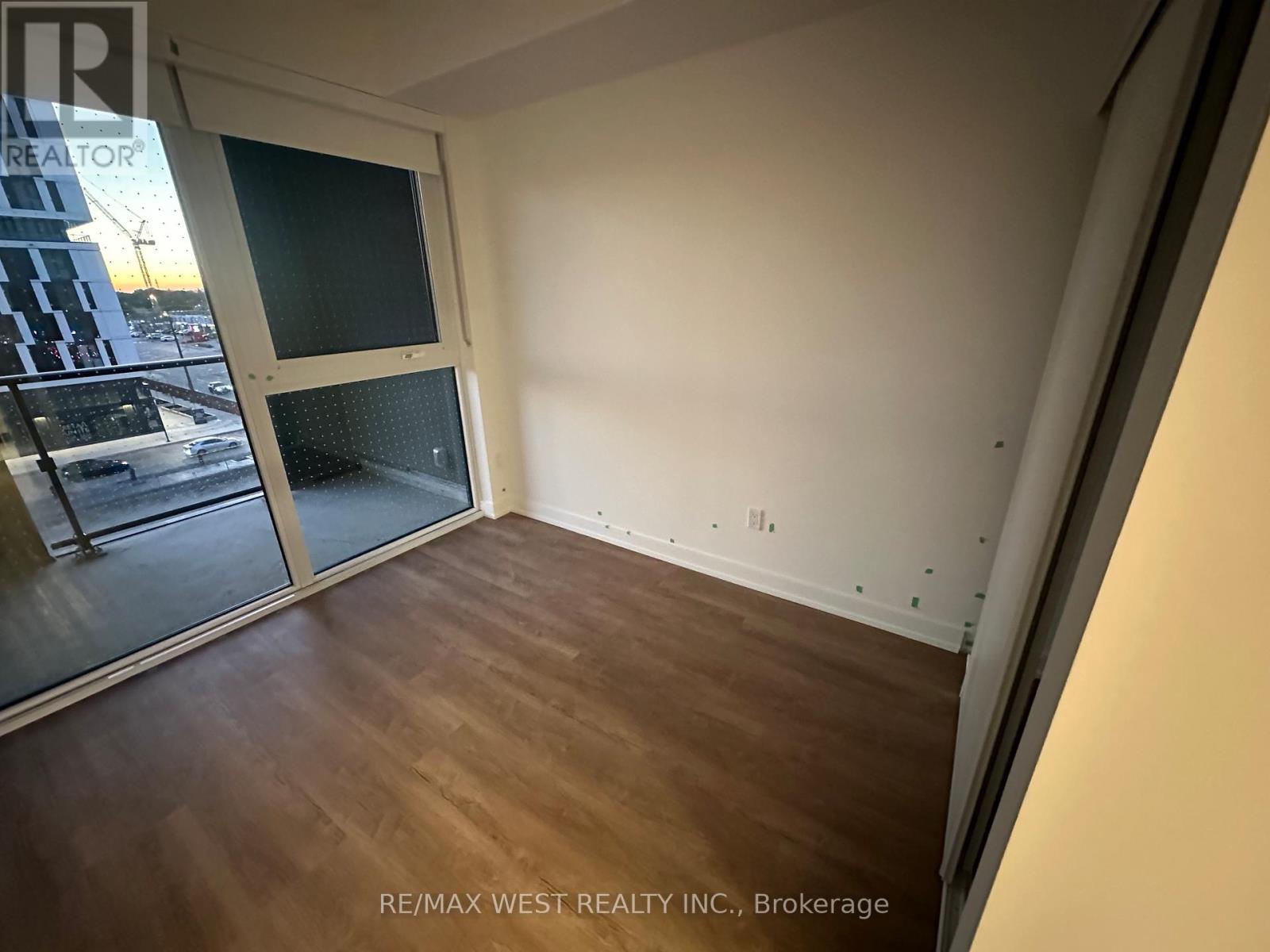 429 - 1007 The Queensway Avenue, Toronto, Ontario  M8Z 0C6 - Photo 9 - W12500378