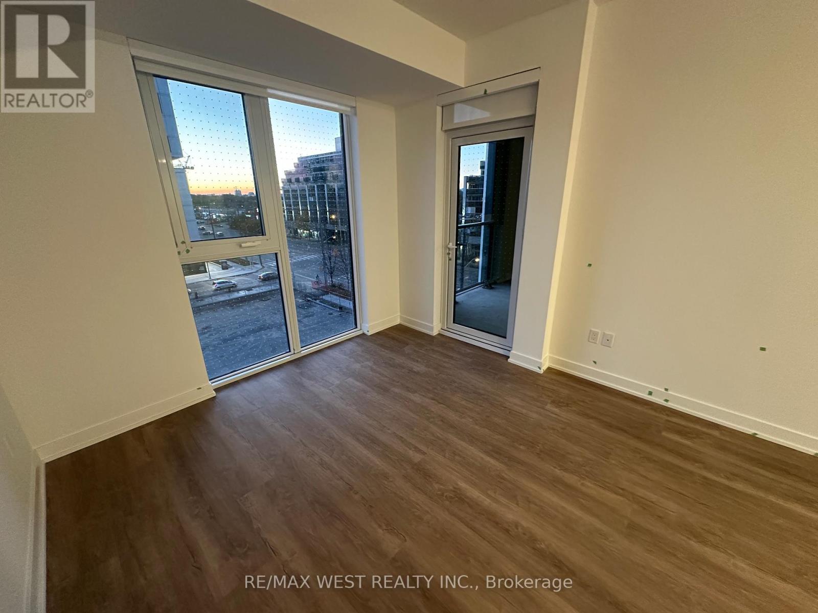 429 - 1007 The Queensway Avenue, Toronto, Ontario  M8Z 0C6 - Photo 6 - W12500378