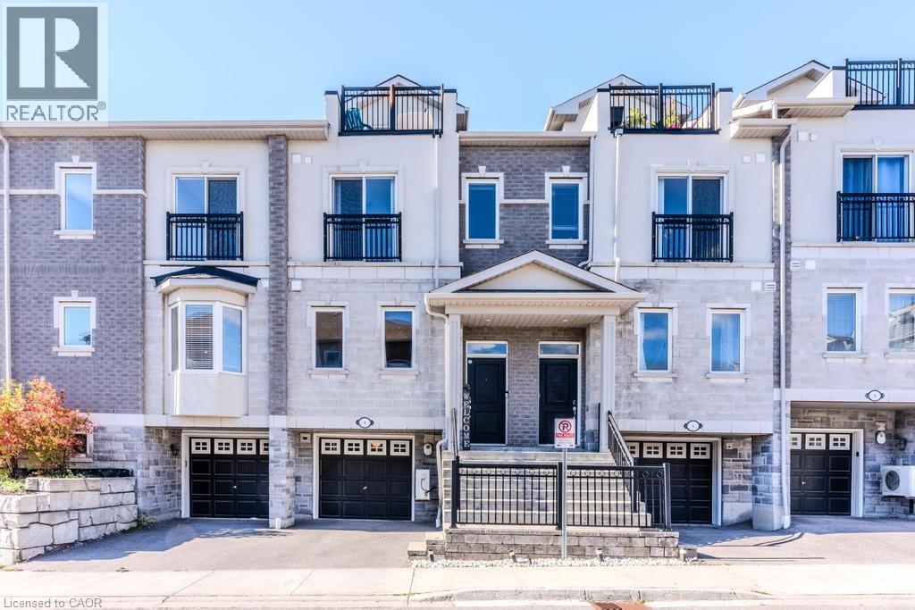 4 DUNSLEY Way, Whitby, Ontario