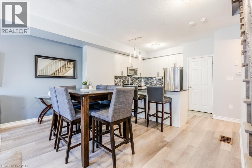 4 Dunsley Way, Whitby, Ontario  L1N 0L5 - Photo 2 - 40784876