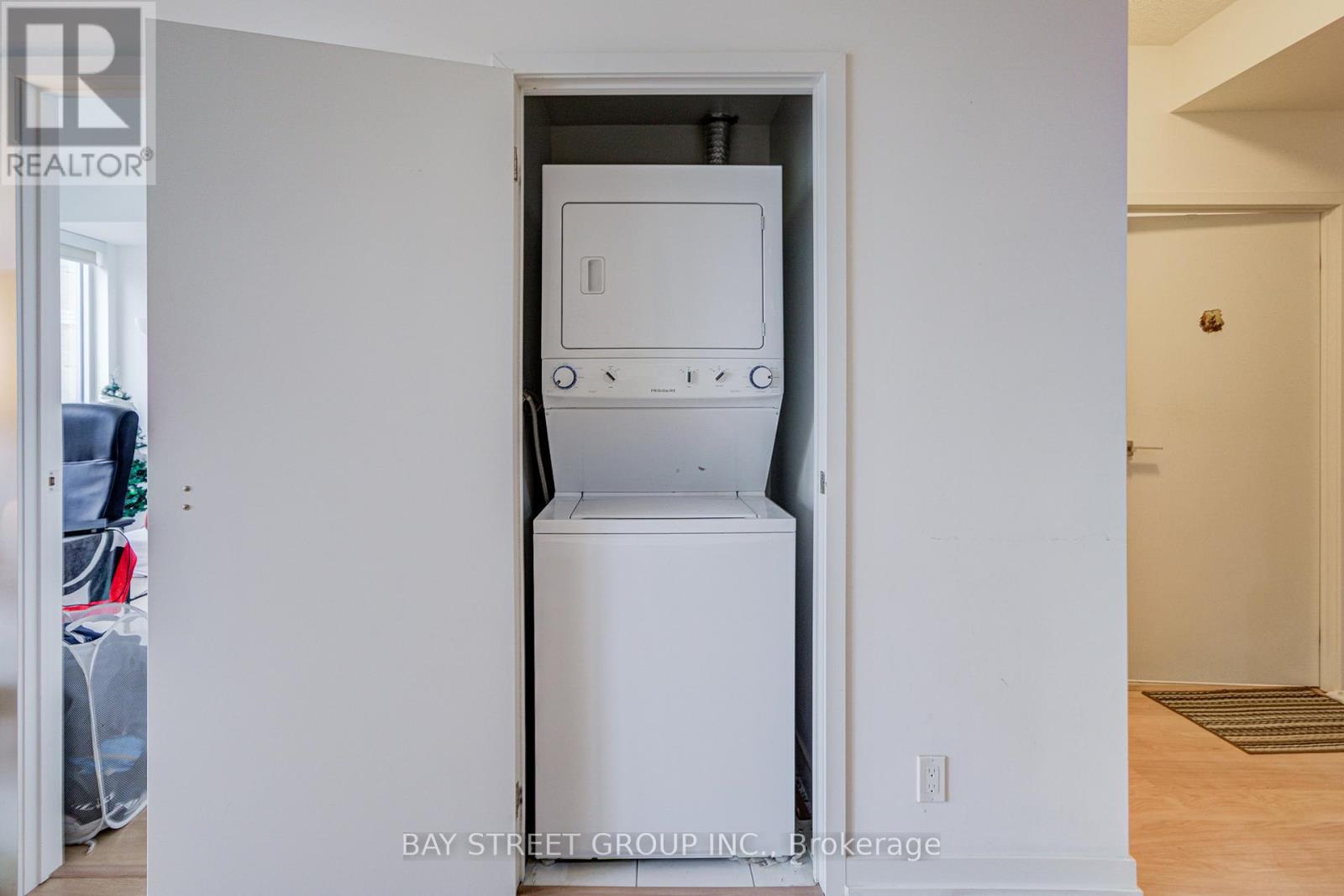 918 - 98 Lillian Street, Toronto, Ontario  M4S 0A5 - Photo 15 - C12500408