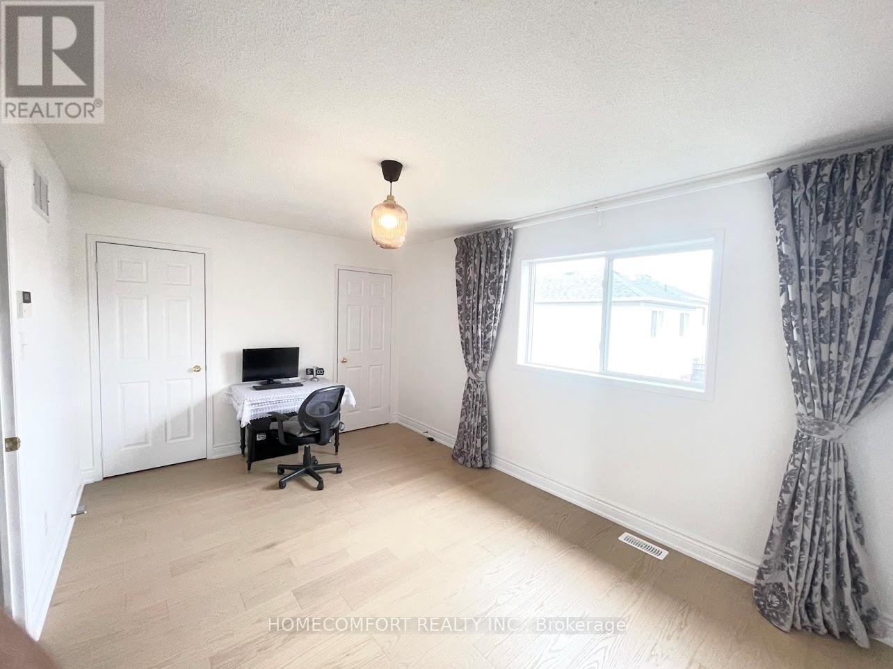 215 Andona Crescent, Toronto, Ontario  M1C 5J8 - Photo 10 - E12500400