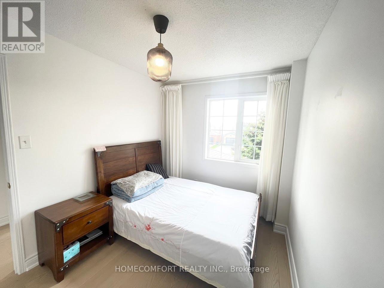 215 Andona Crescent, Toronto, Ontario  M1C 5J8 - Photo 13 - E12500400