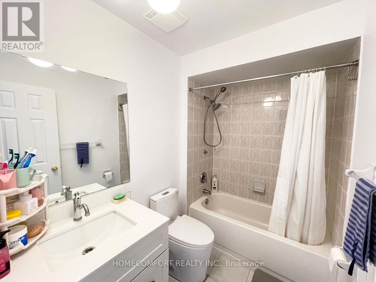 215 Andona Crescent, Toronto, Ontario  M1C 5J8 - Photo 15 - E12500400