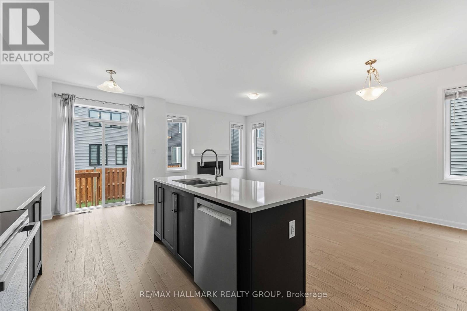 423 Silicon Way, Ottawa, Ontario  K2W 0K7 - Photo 7 - X12401975