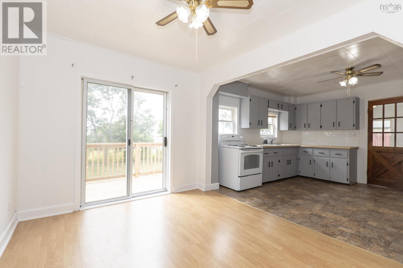 21 Mechanic Street, Springhill, Nova Scotia  B0M 1X0 - Photo 16 - 202523358