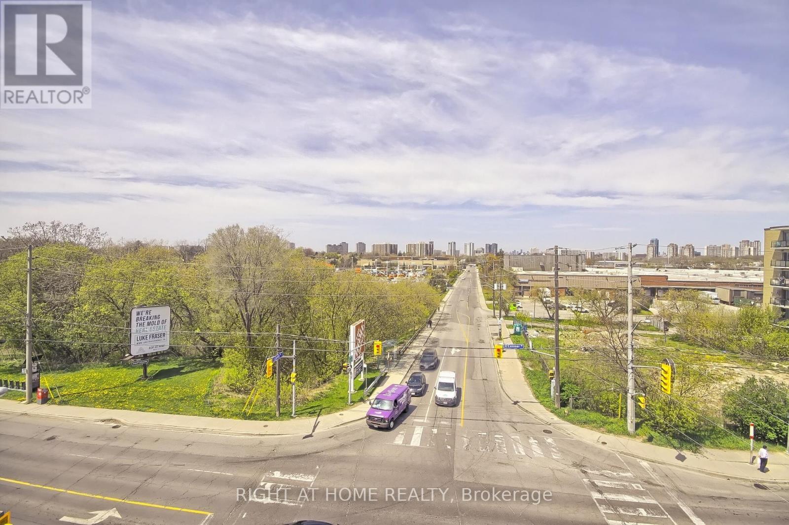 206 - 955 O' Connor Drive, Toronto, Ontario  M4B 2S7 - Photo 28 - E12500436