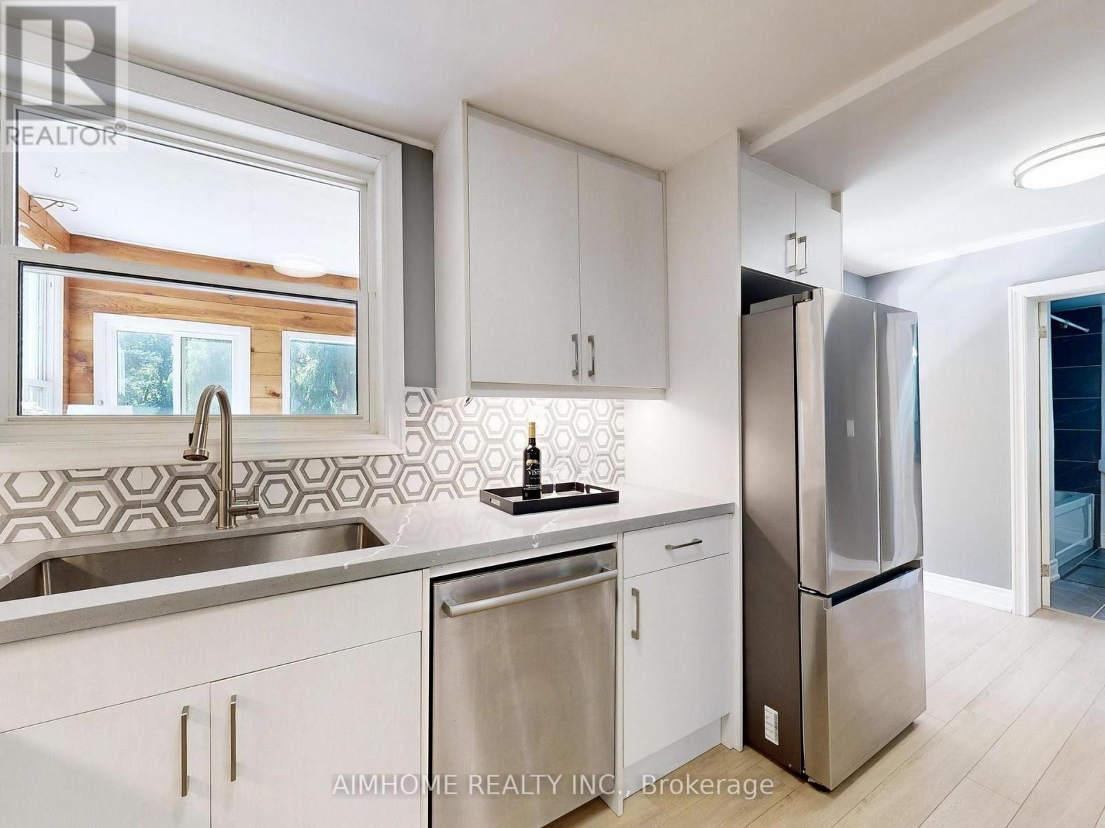 15 Main Street, Georgina, Ontario  L0E 1N0 - Photo 20 - N12500414