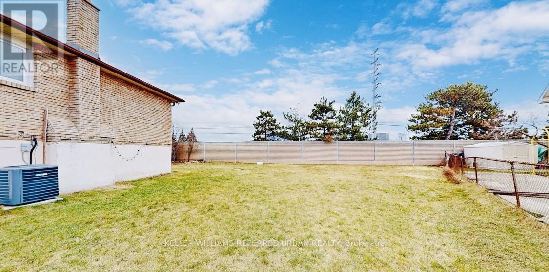 133 Manitou Crescent, Brampton, Ontario  L6S 2Z6 - Photo 24 - W12500428