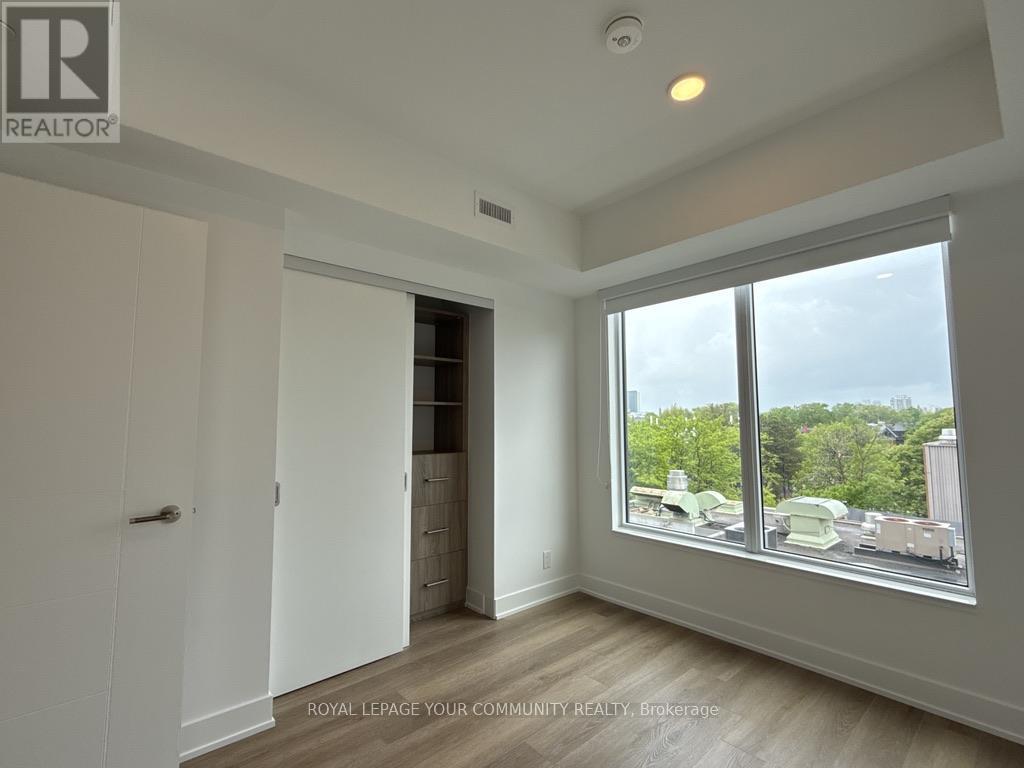 1206 - 484 Spadina Avenue, Toronto, Ontario  M5S 0E4 - Photo 8 - C12447930