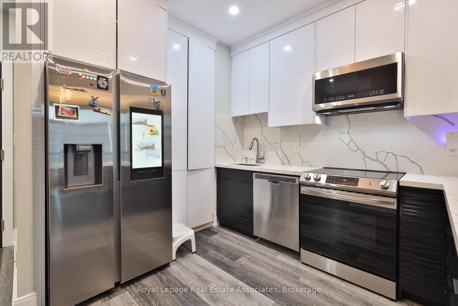 2208 - 15 Viking Lane, Toronto, Ontario  M9B 0A4 - Photo 6 - W12496232