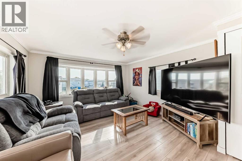 724, 1101 84 Street Ne, Calgary, Alberta T2A 7X2 - Photo 21 - A2263334