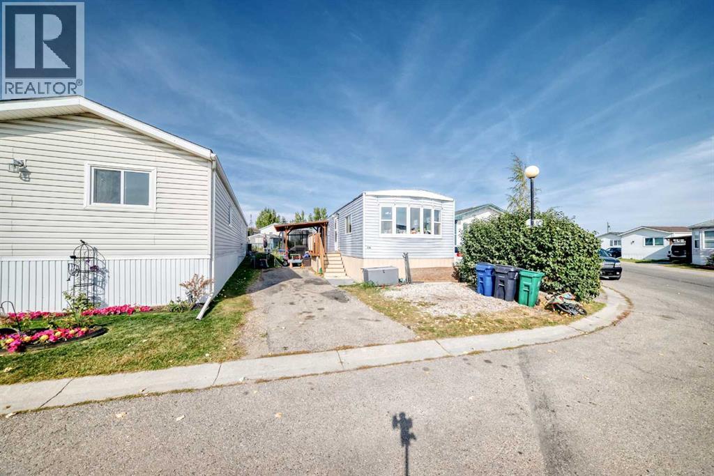 724, 1101 84 Street Ne, Calgary, Alberta T2A 7X2 - Photo 2 - A2263334