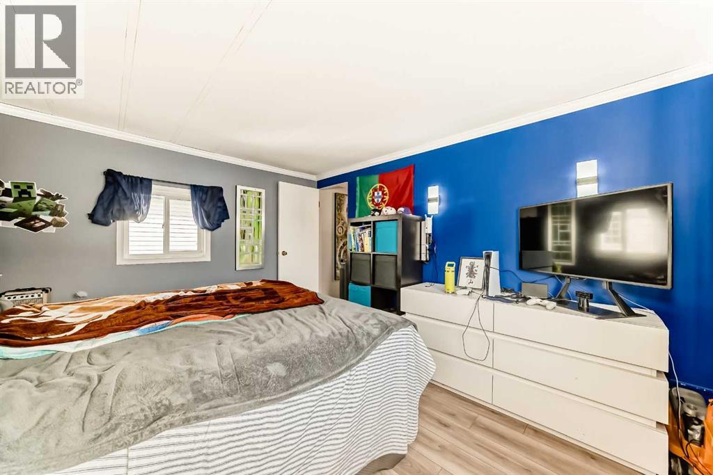 724, 1101 84 Street Ne, Calgary, Alberta T2A 7X2 - Photo 33 - A2263334