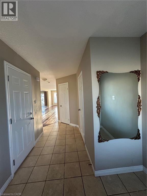 1353 Old Zeller Drive, Kitchener, Ontario  N2A 0C6 - Photo 4 - 40776738