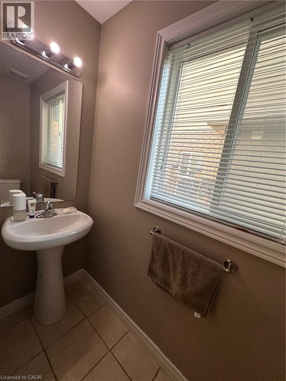 1353 Old Zeller Drive, Kitchener, Ontario  N2A 0C6 - Photo 7 - 40776738