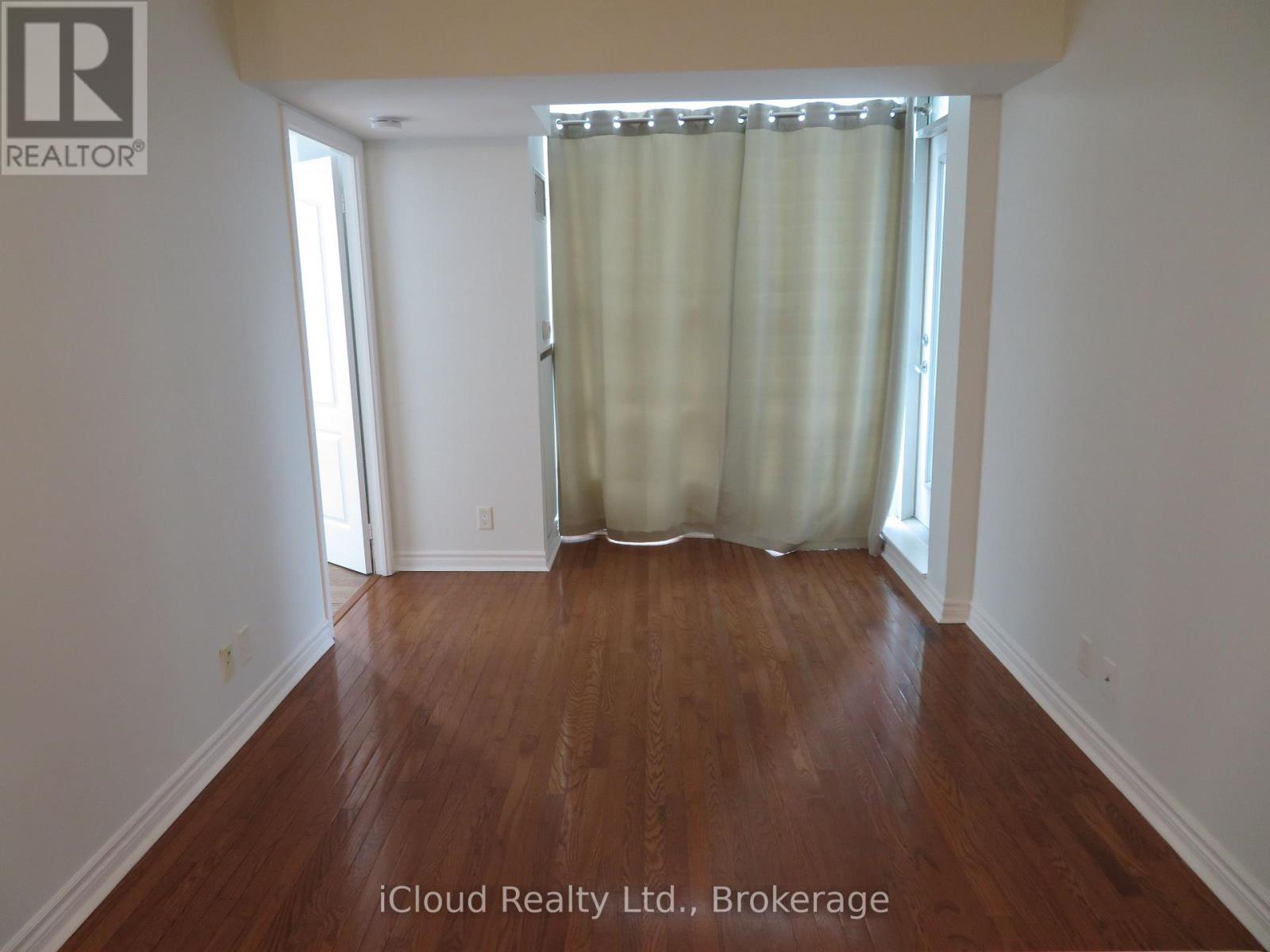 406 - 33 Elm Drive, Mississauga, Ontario  L5B 4M2 - Photo 12 - W12500446