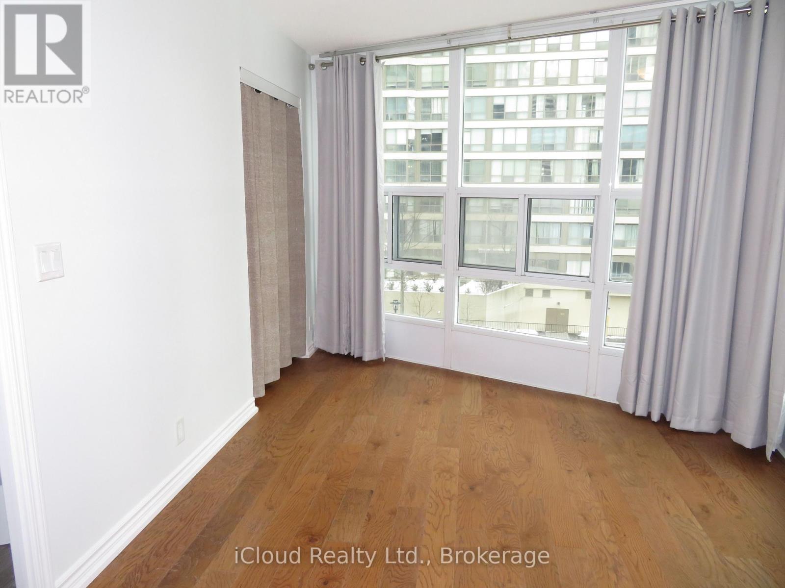 406 - 33 Elm Drive, Mississauga, Ontario  L5B 4M2 - Photo 14 - W12500446