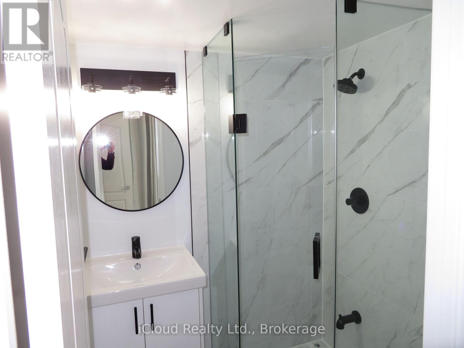 406 - 33 Elm Drive, Mississauga, Ontario  L5B 4M2 - Photo 15 - W12500446