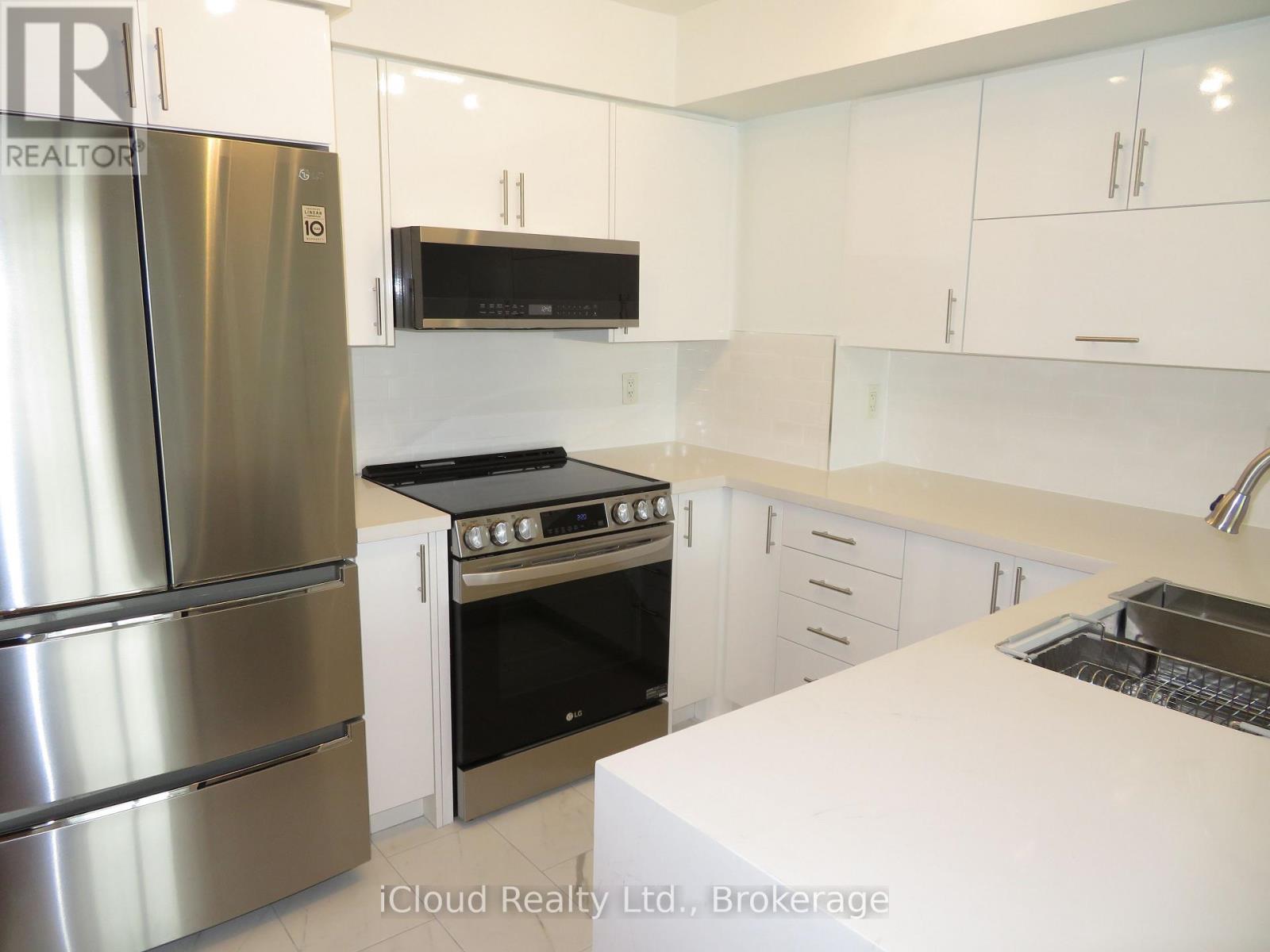 406 - 33 Elm Drive, Mississauga, Ontario  L5B 4M2 - Photo 9 - W12500446