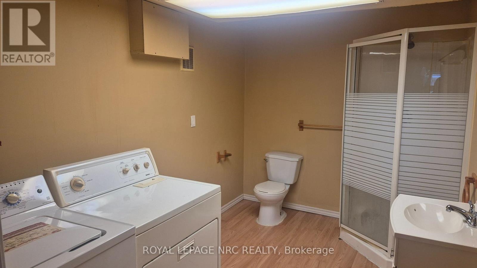 5 - 74 Queens Circle, Fort Erie, Ontario  L0S 1B0 - Photo 14 - X12500448