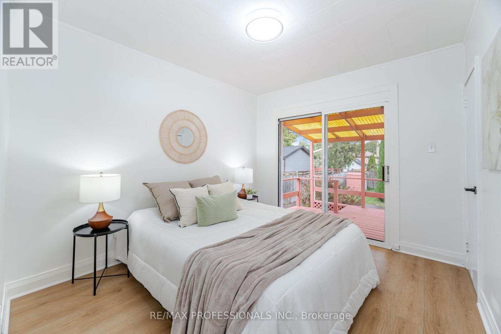 685 Kipling Avenue, Toronto, Ontario  M8Z 5G4 - Photo 18 - W12498932