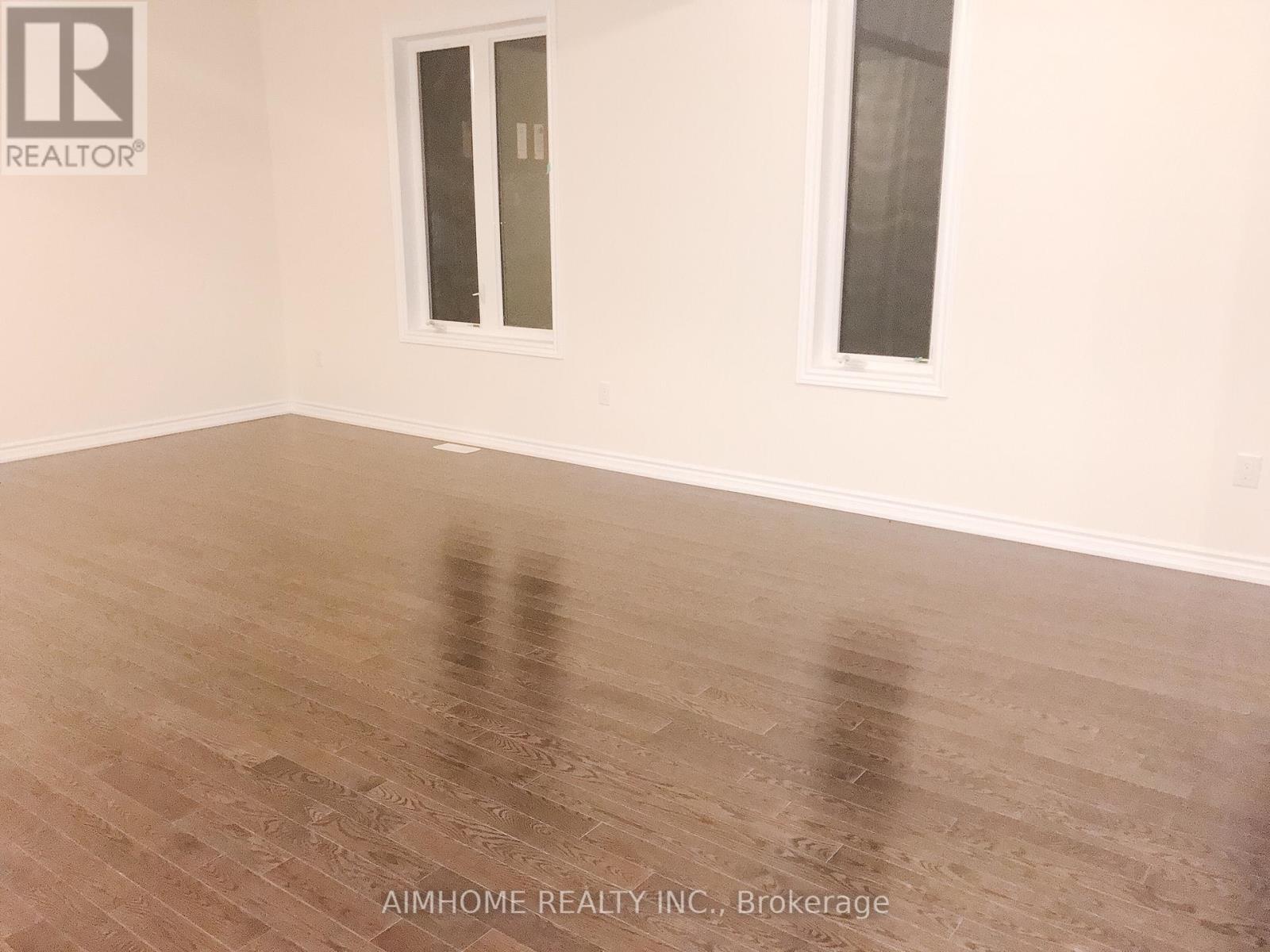 30 Deepwood Crescent, East Gwillimbury, Ontario  L9N 0P8 - Photo 4 - N12500462