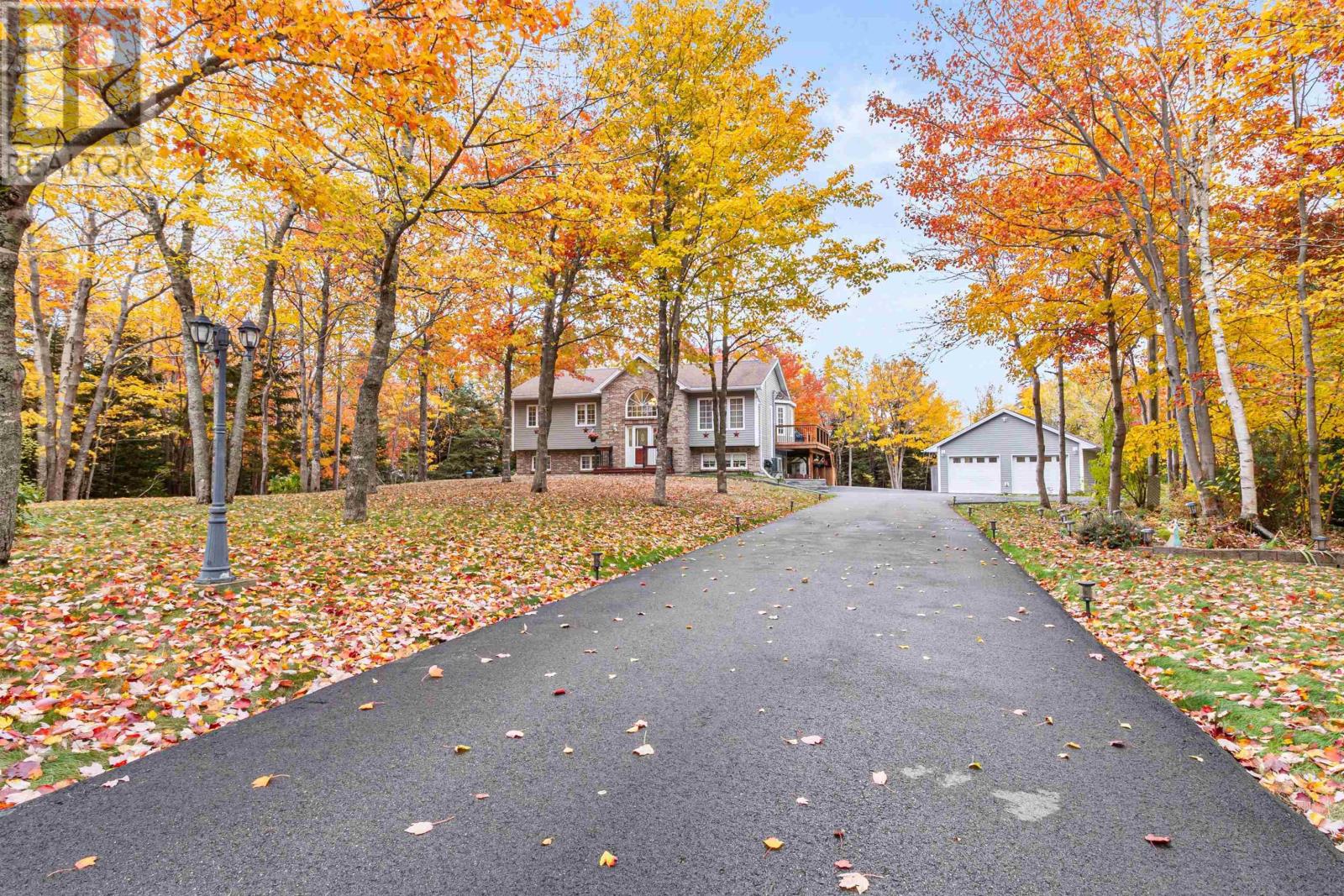 Property at 104 Lisa Ann Drive Drive image 2